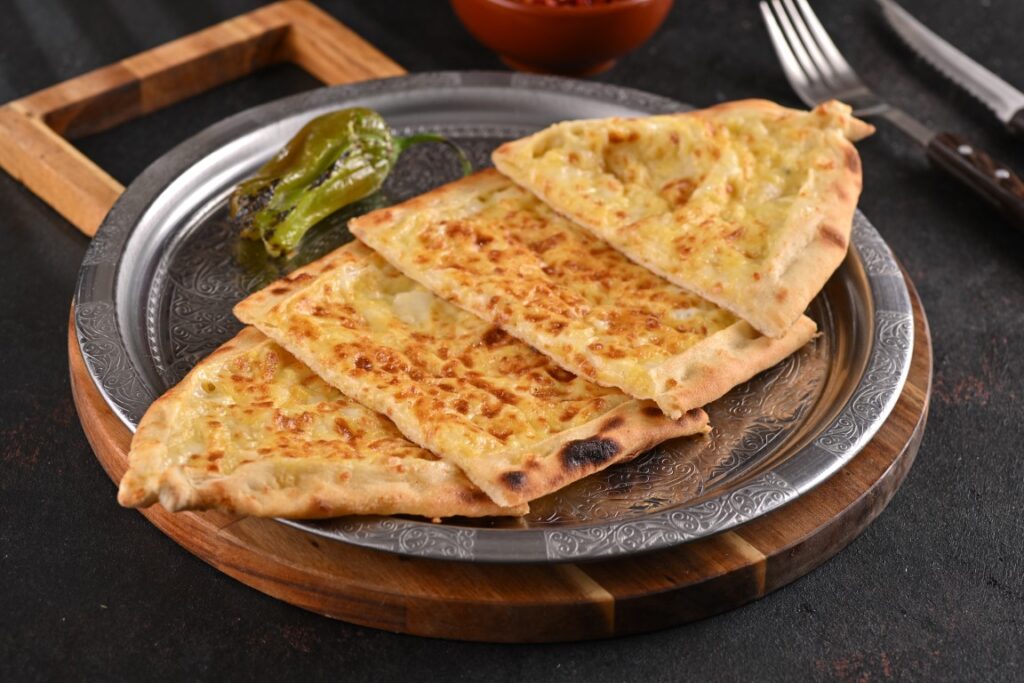 Kaşarlı Pide