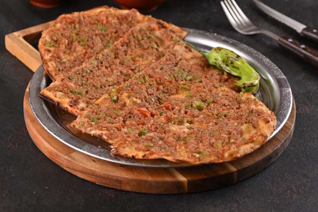 Kıymalı Pide