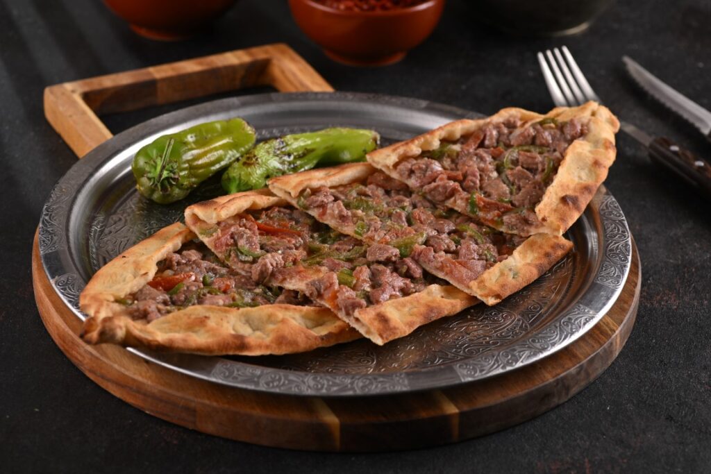 Kuşbaşılı Pide